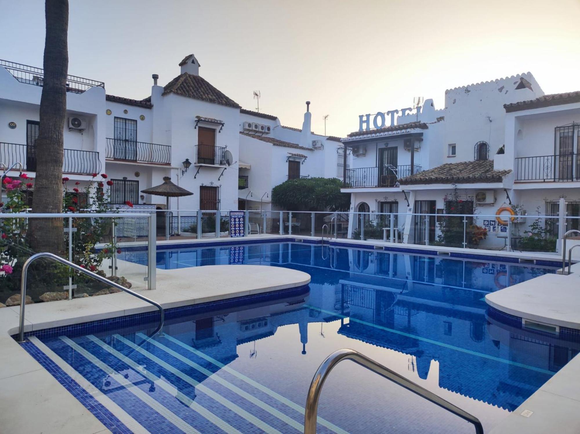 Nueva Nerja 22 Menyber Villa Exteriör bild